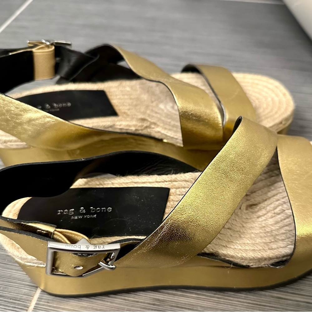 Rag & Bone Gold platform sandals Size 7.5